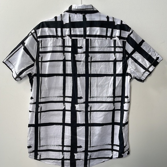 Brooklyn Calling N.Y.C Men’s Button Up T-Shirt | black and white | large - Picture 3 of 6